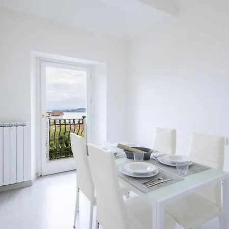 Le Gemme-2 By Interhome Appartement *